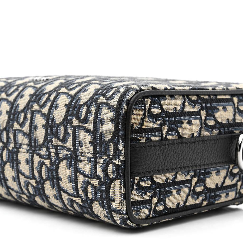 DIOR OBLIQUE JACQUARD GRAINED CALFSKIN LINGOT POUCH BEIGE BLACK (22*17*5.7cm) DIOR OBLIQUE JACQUARD GRAINED CALFSKIN LINGOT POUCH BEIGE BLACK (22*17*5.7cm)